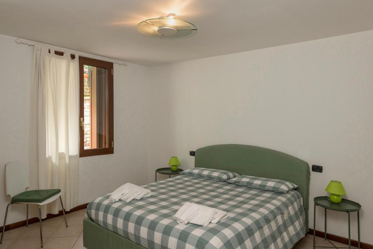 Villa Margherita Portese San Felice del Benaco Eksteriør billede